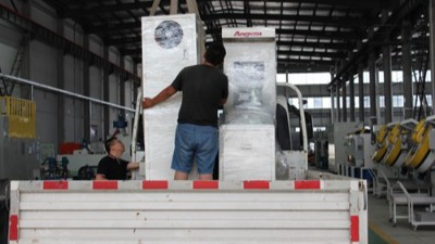 2臺(tái)襯套縮徑機(jī)YS63X100-1M發(fā)貨—安徽汽車(chē)橡膠減震客戶